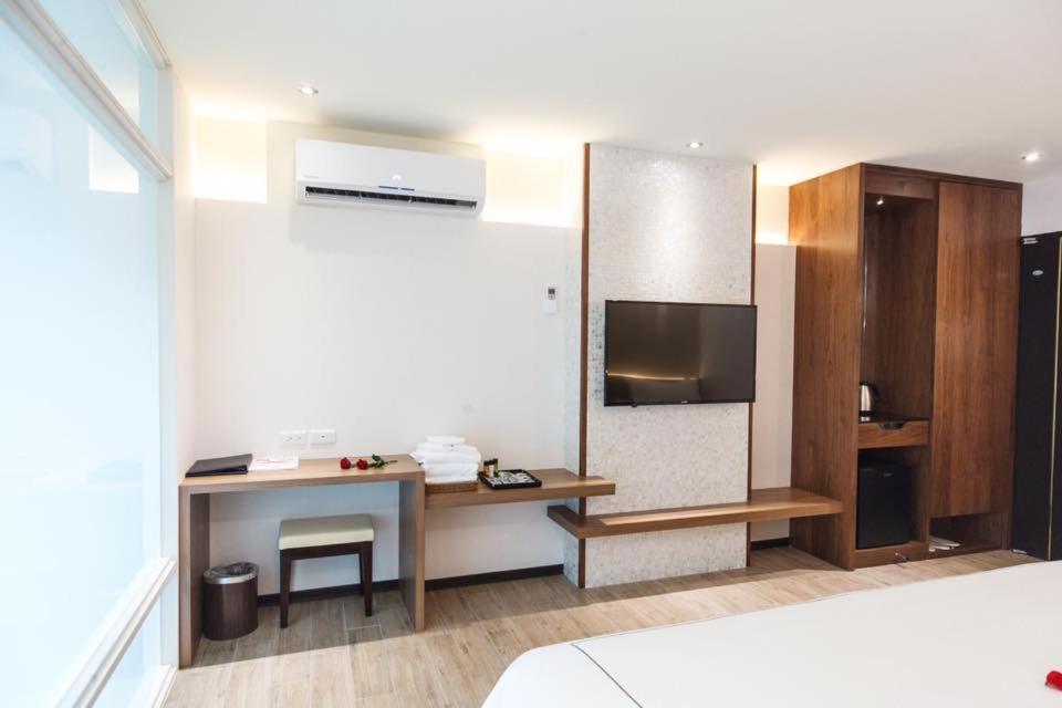 Da Pu Hotspring Hotel Wanli Exterior photo