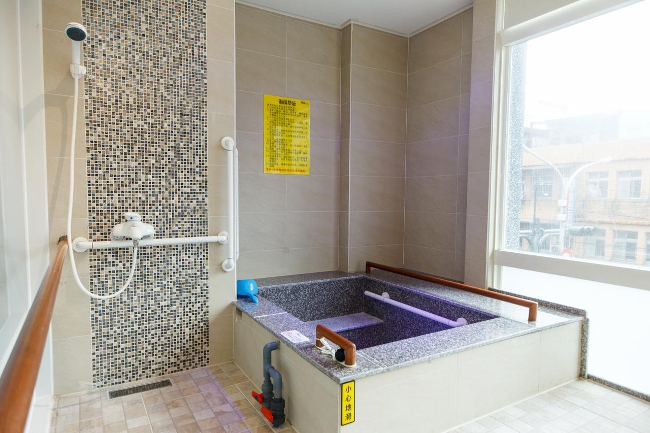 Da Pu Hotspring Hotel Wanli Exterior photo